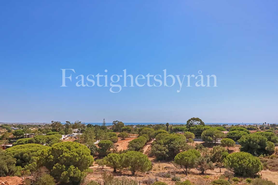 Condominium in Lagoa, Algarve 10071484