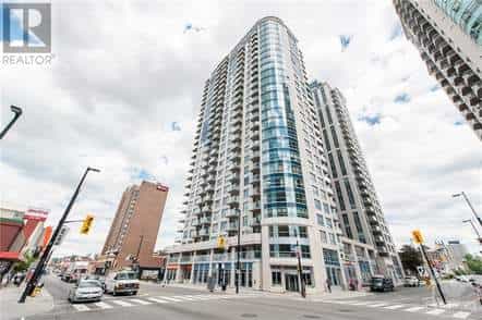 Condominium in Ottawa, Ontario 10071532