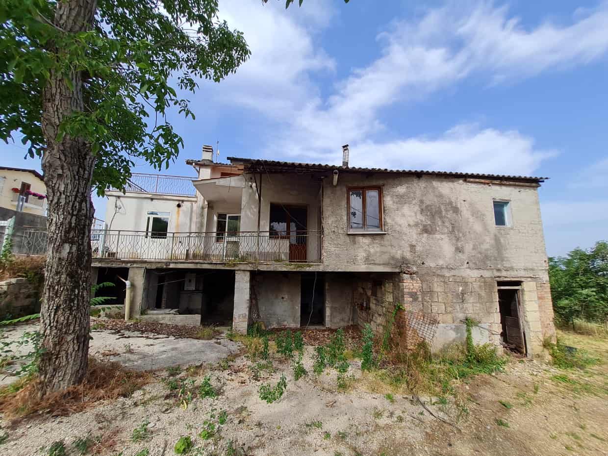 Condominio nel Abbateggio, Abruzzo 10071558