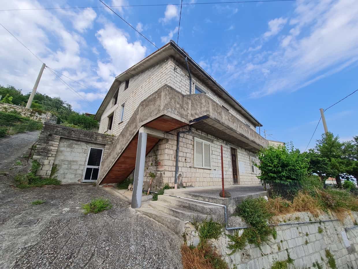 Condominio nel Lettomanoppello, Abruzzo 10071567