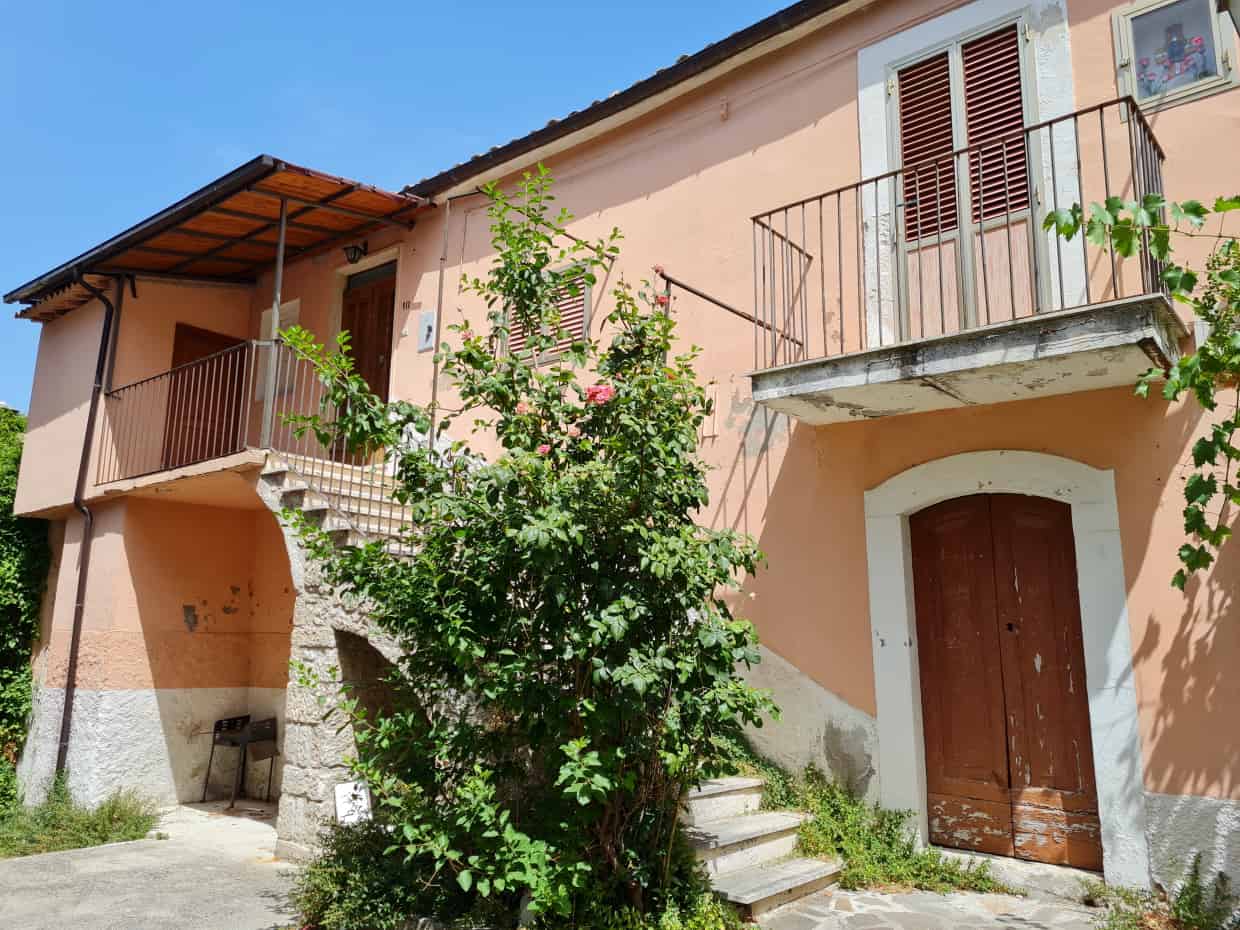 Condominio nel Abbateggio, Abruzzo 10071571