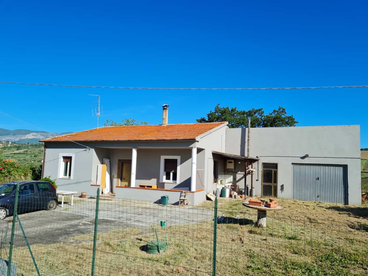 Huis in Nocciano, Abruzzen 10071573