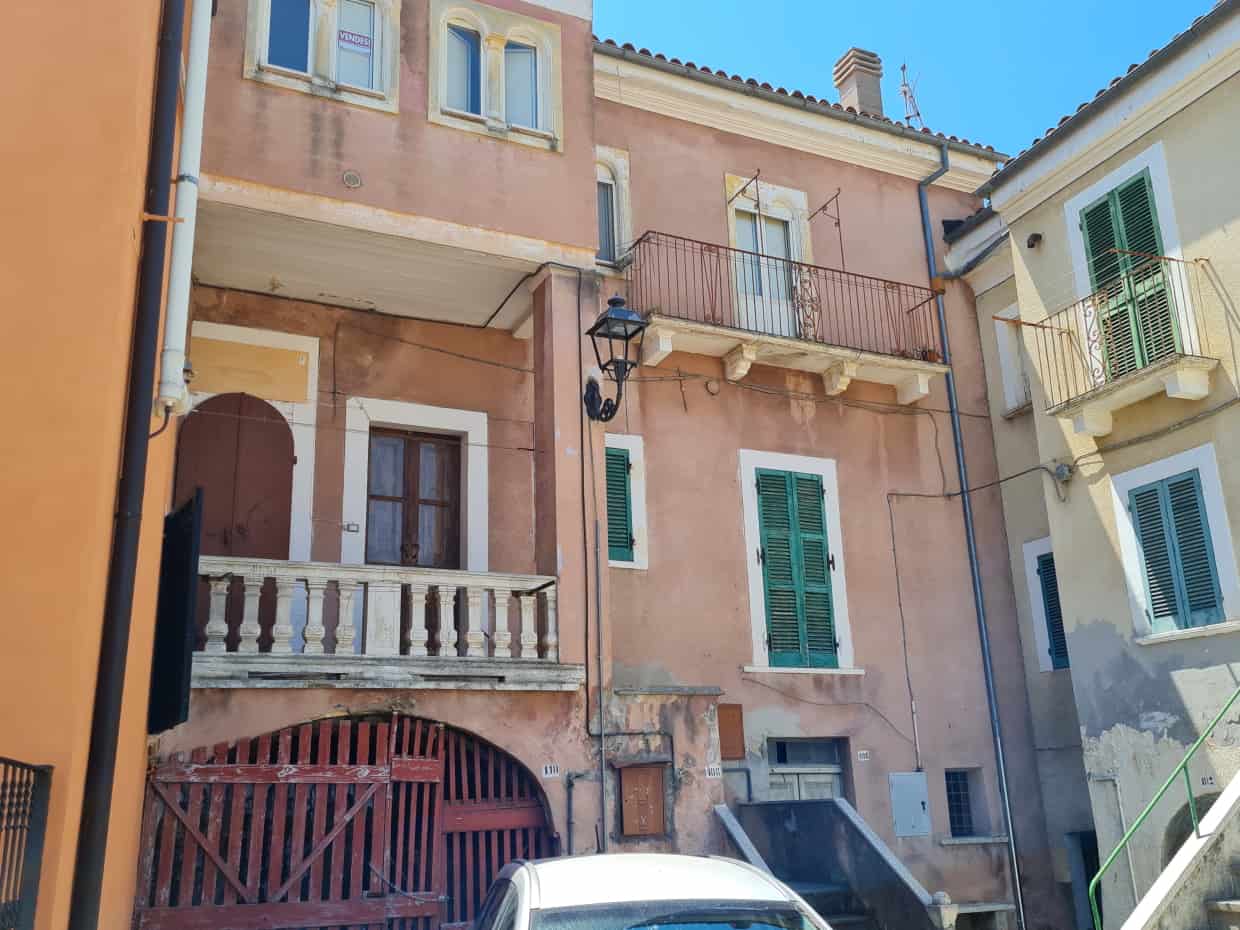House in Torre de' Passeri, Abruzzo 10071579