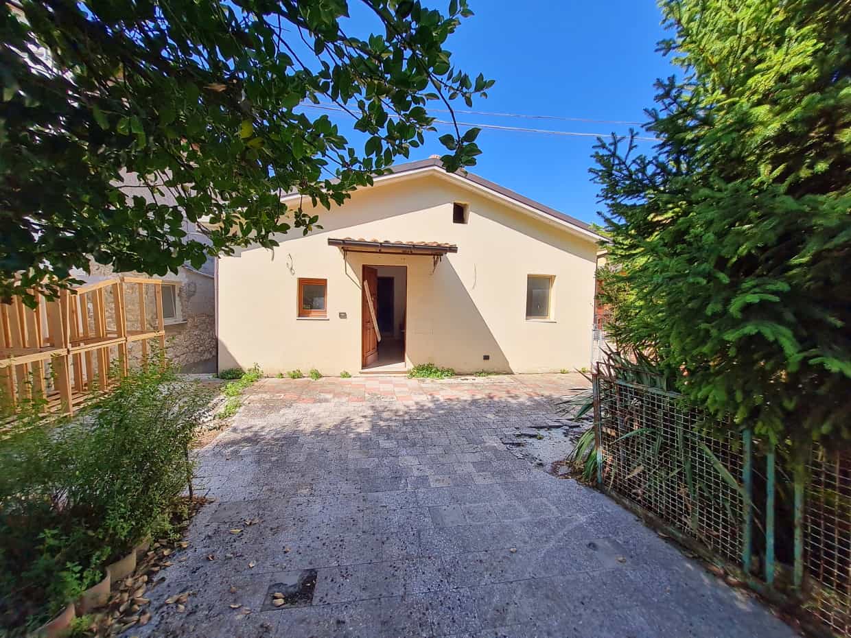 Condominio en Roccamorice, Abruzzo 10071582