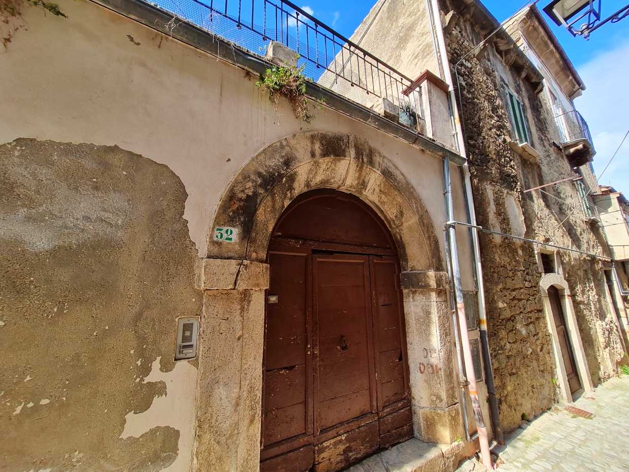 House in Tocco da Casauria, Abruzzo 10071583