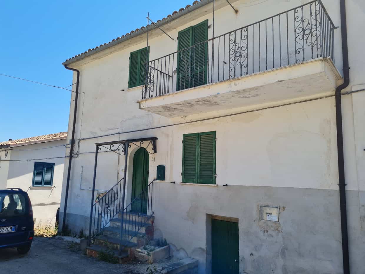 Huis in Torre de' Passeri, Abruzzen 10071591