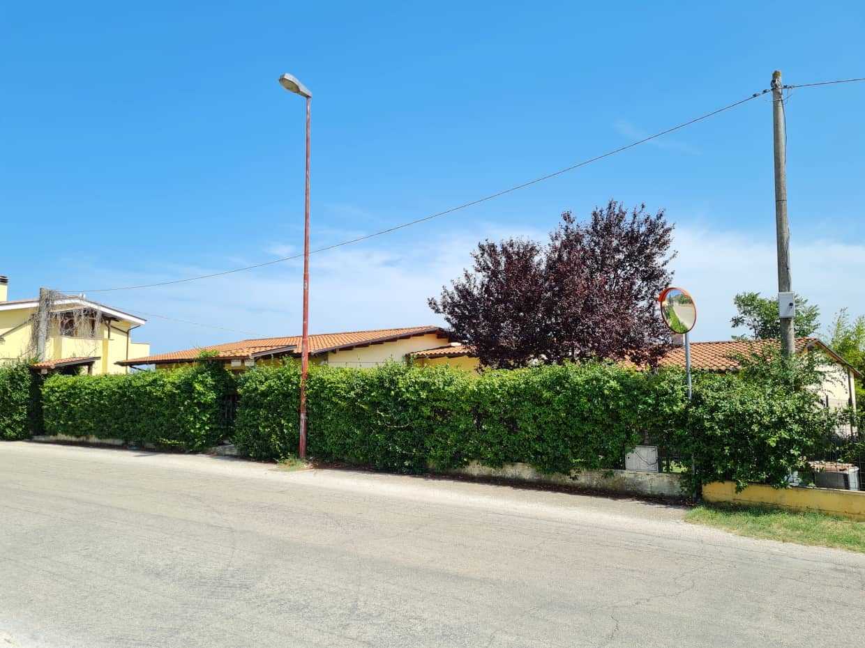 House in Rosciano, Abruzzo 10071610