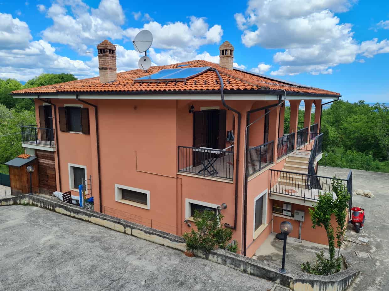 Будинок в Abbateggio, Abruzzo 10071613