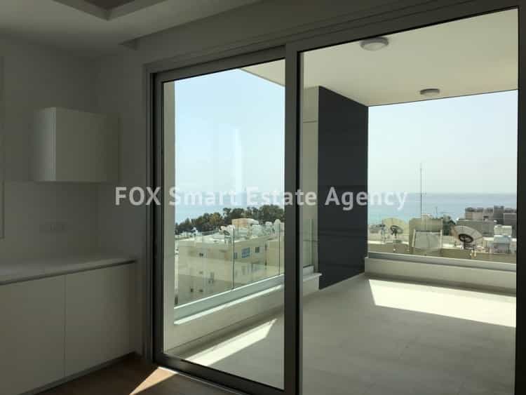 Condominium in Agios Tychon, Larnaka 10071722