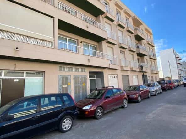 Condominium in Santa Eulalia del Río, De Balearen 10072498