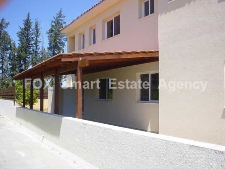 House in Trachoni, Lemesos 10072512