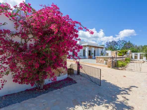 House in San Antonio Abad, Balearic Islands 10072554