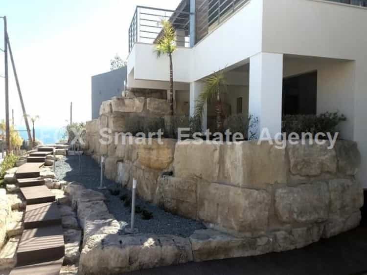 房子 在 Agios Tychon, Limassol 10072706