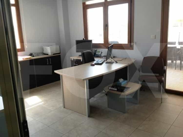 사무실 에 Limassol, Limassol 10072933