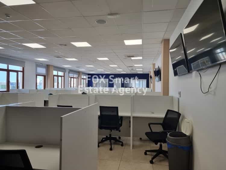 Офис в Агиос Афанасиос, Лемесос 10074099
