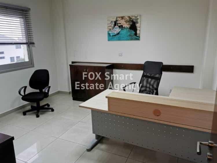 Офіс в Mesa Geitonia, Limassol 10074488