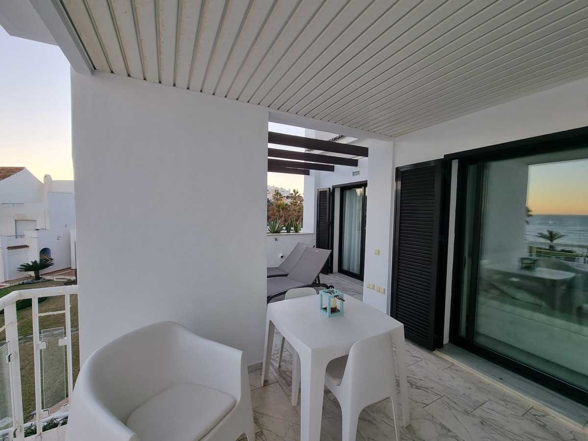 Condominium in Casares, Costa Del Sol 10075086