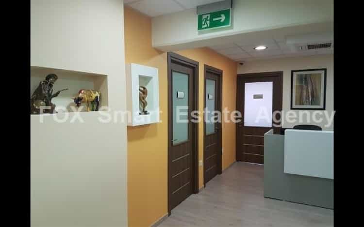 Office in Agia Fylaxis, Lemesos 10075089