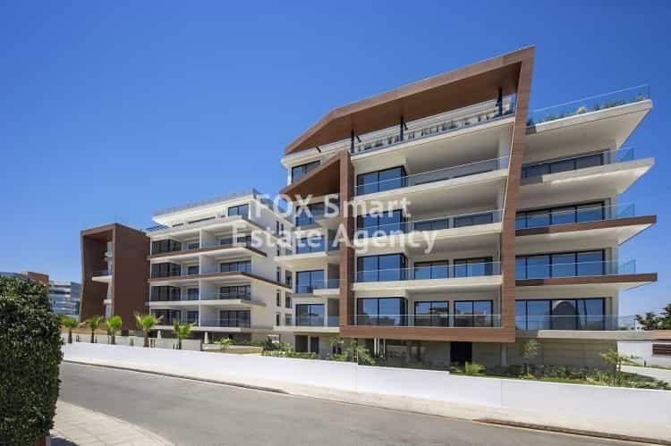 Condominium dans Agios Athanasios - Tourist, Limassol 10075226