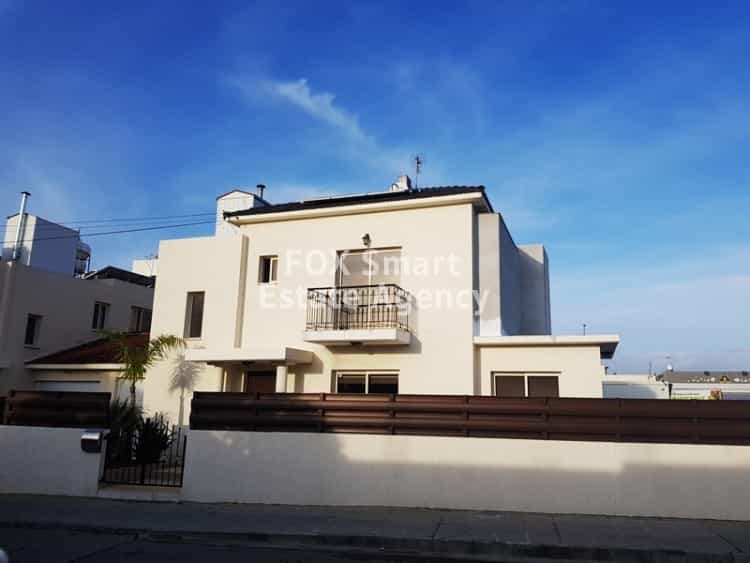 House in Pano Polemidia, Lemesos 10076490