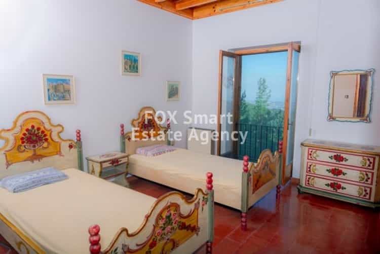 House in Pano Platres, Limassol 10077602