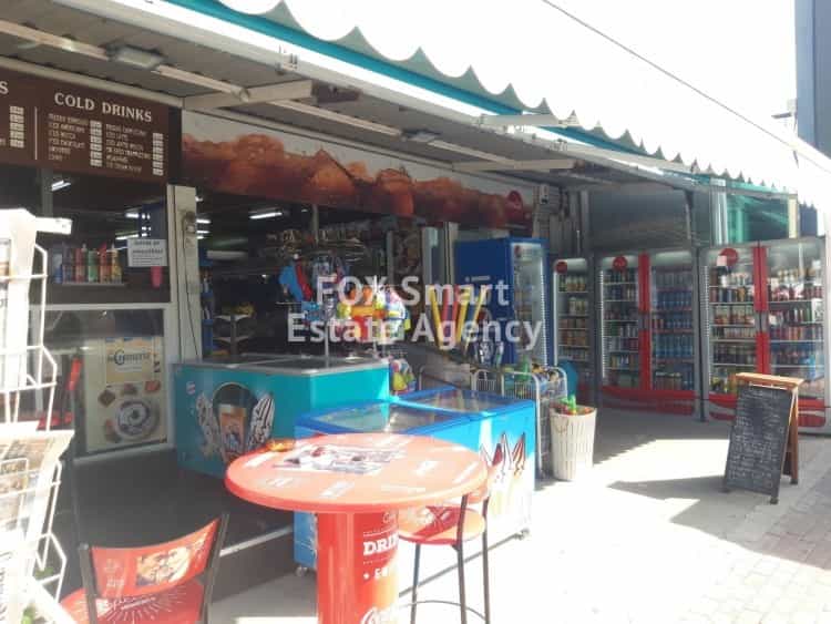 Retail in Agios Tychon, Larnaka 10077650