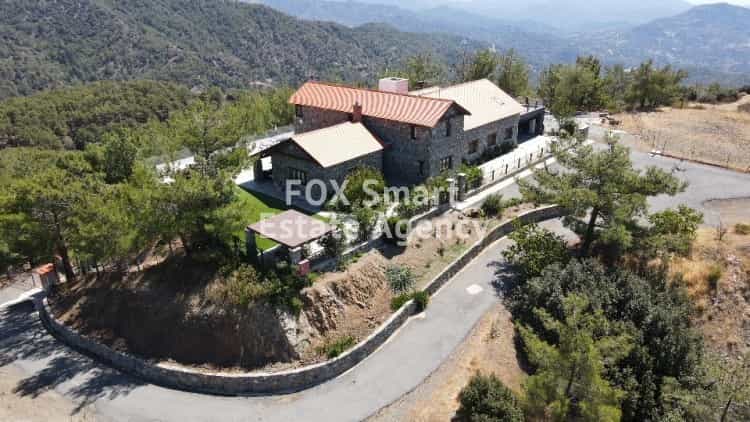 House in Pano Platres, Limassol 10077759