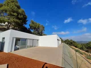 Asuinrakennus sisään Es Cubells, Balearic Islands 10078070