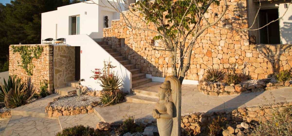House in Cala d'Hort, Balearic Islands 10078300