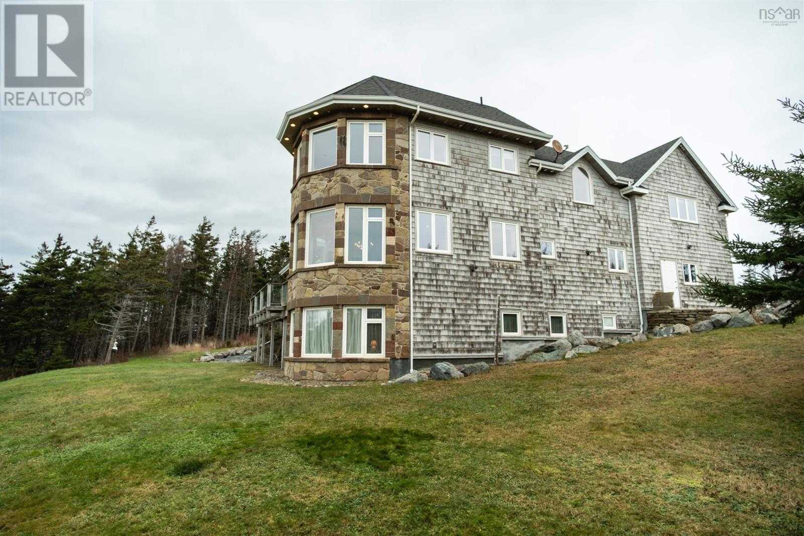 Hus i Mulgrave, Nova Scotia 10078672