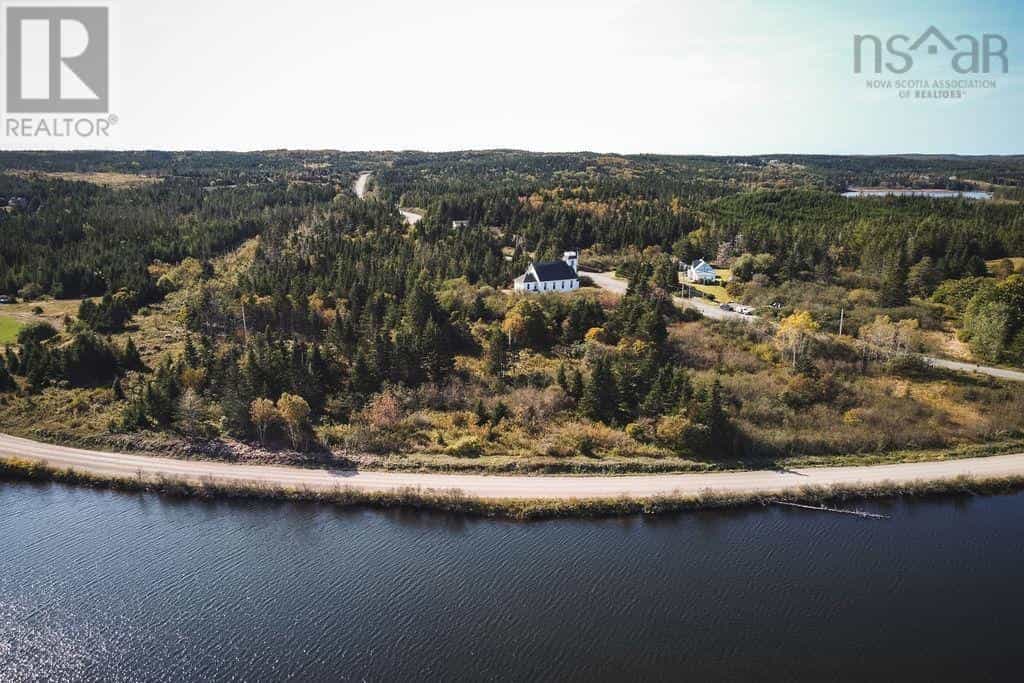 House in Grand River, Nova Scotia 10078815