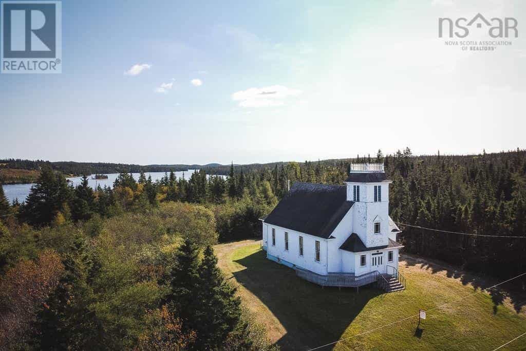Rumah di Louisbourg, Nova Scotia 10078815