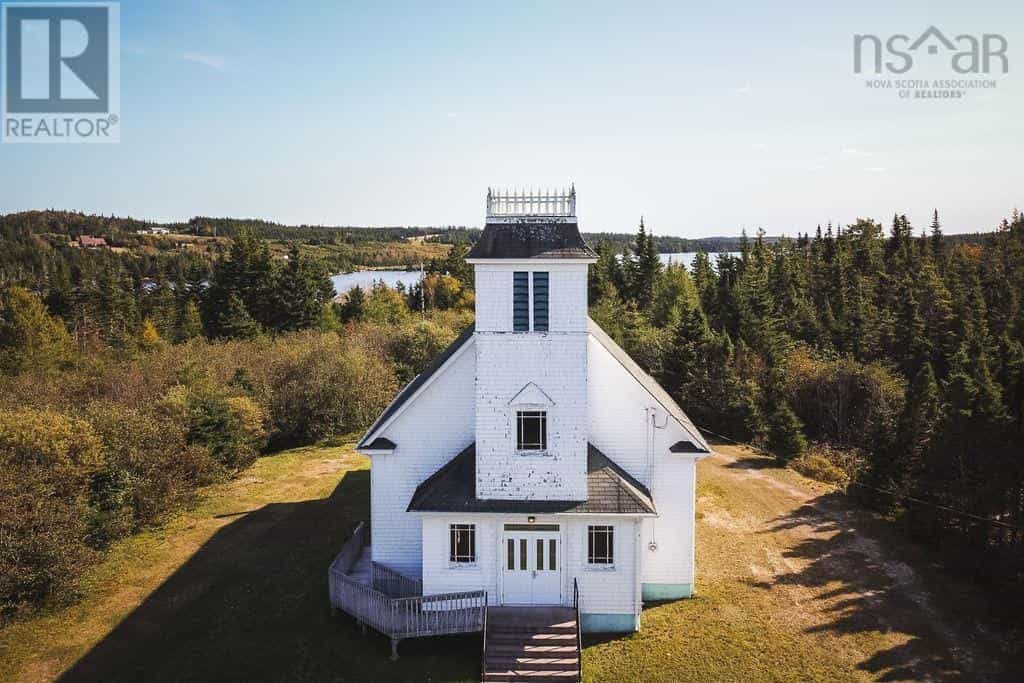 House in Louisbourg, Nova Scotia 10078815