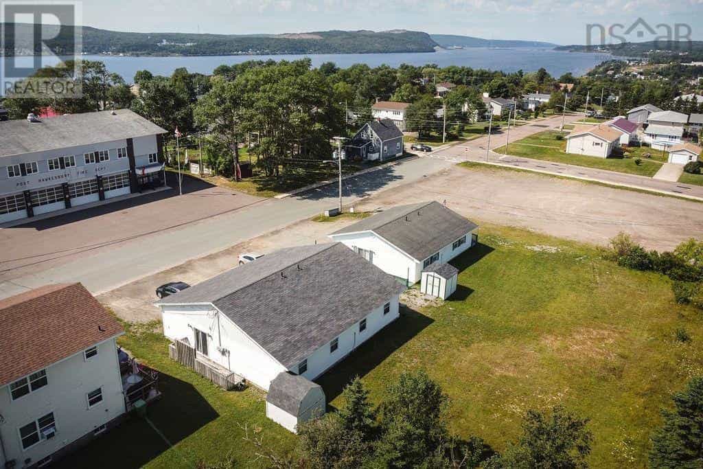 房子 在 Port Hawkesbury, Nova Scotia 10078866