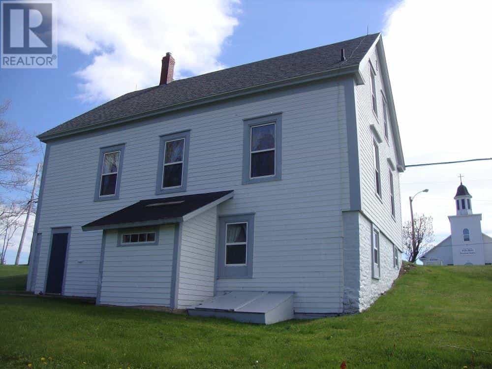 Rumah di West Arichat, Nova Scotia 10078892