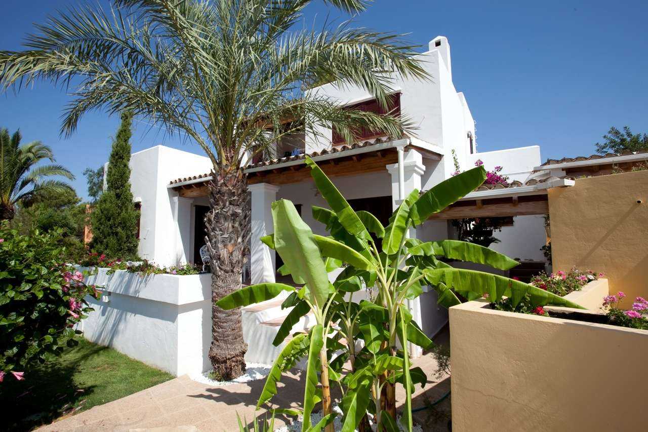 بيت في San Rafael, Ibiza 10079512