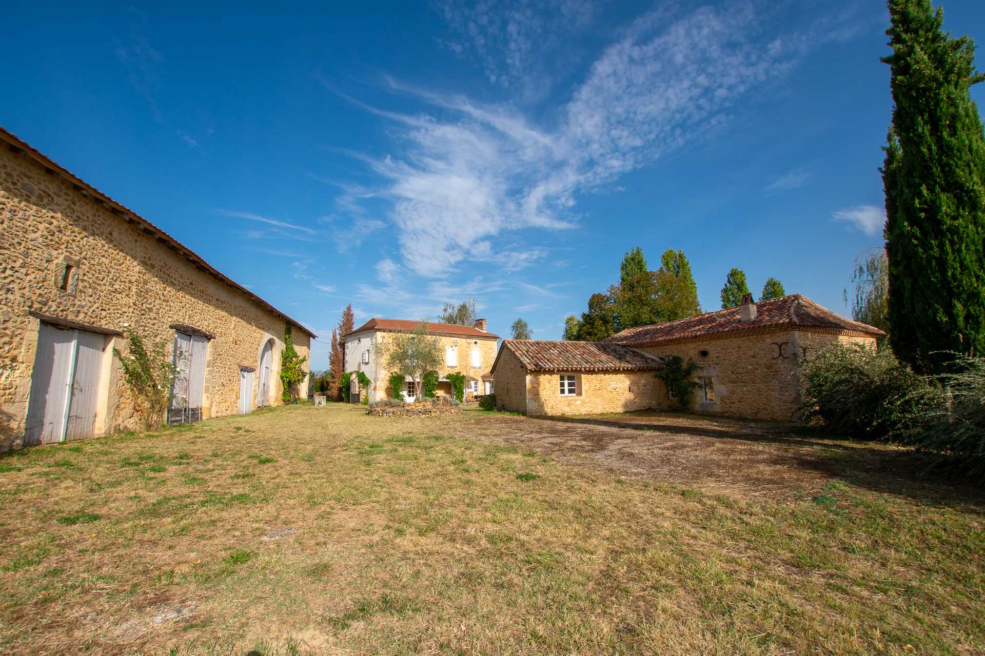 Haus im Fouleix, Nouvelle-Aquitaine 10079620
