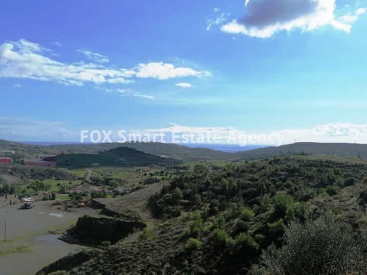 Tanah dalam Pyrgos, Larnaka 10079703
