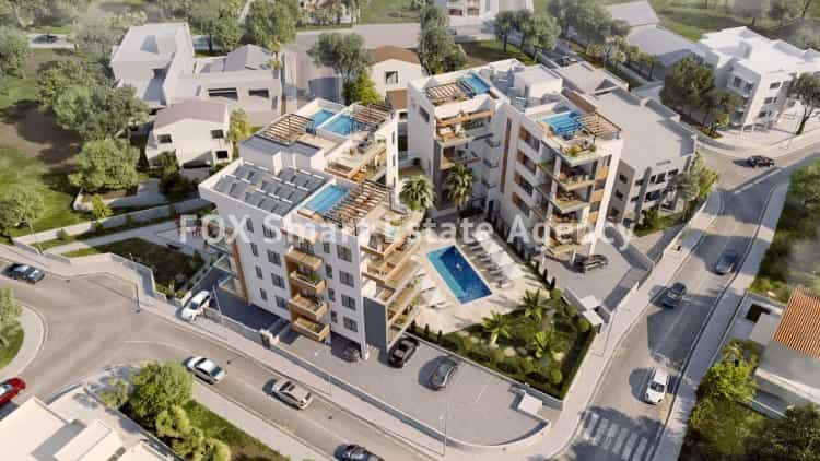 Condominium in Agios Athanasios, Lemesos 10079846