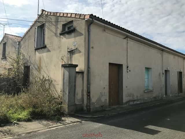 House in Mansle, Nouvelle-Aquitaine 10080451