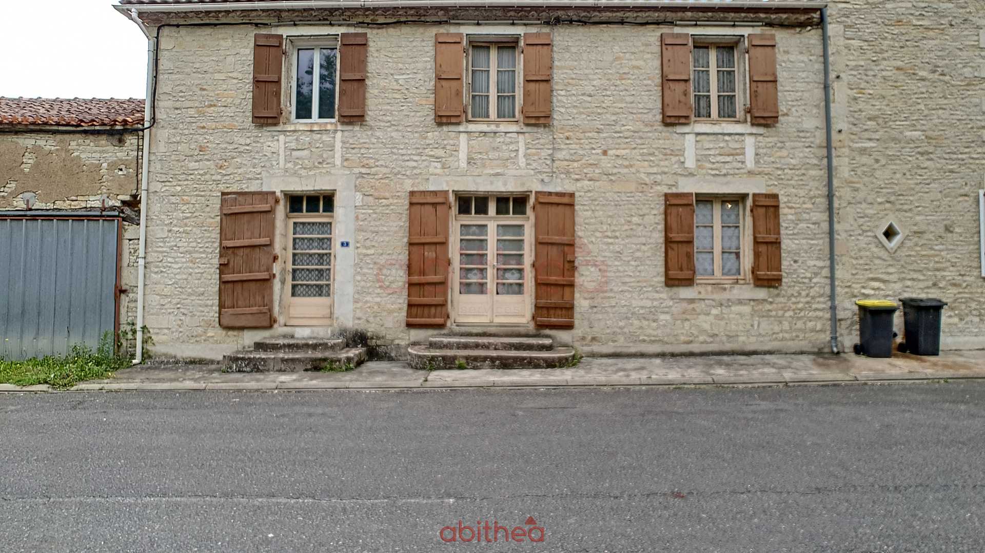 Hus i Mansle, Nouvelle-Aquitaine 10080484