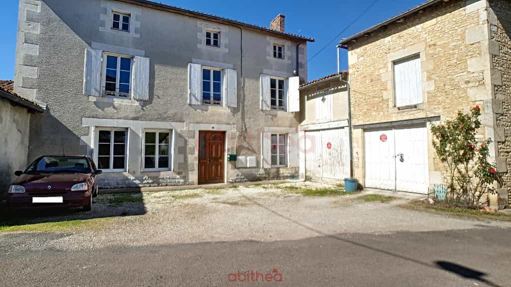 Hus i Saint-Séverin, Nouvelle-Aquitaine 10080527