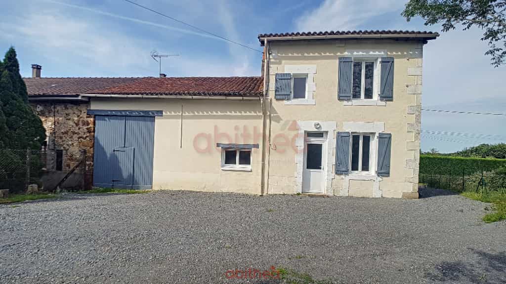 House in Pressignac, Nouvelle-Aquitaine 10080534