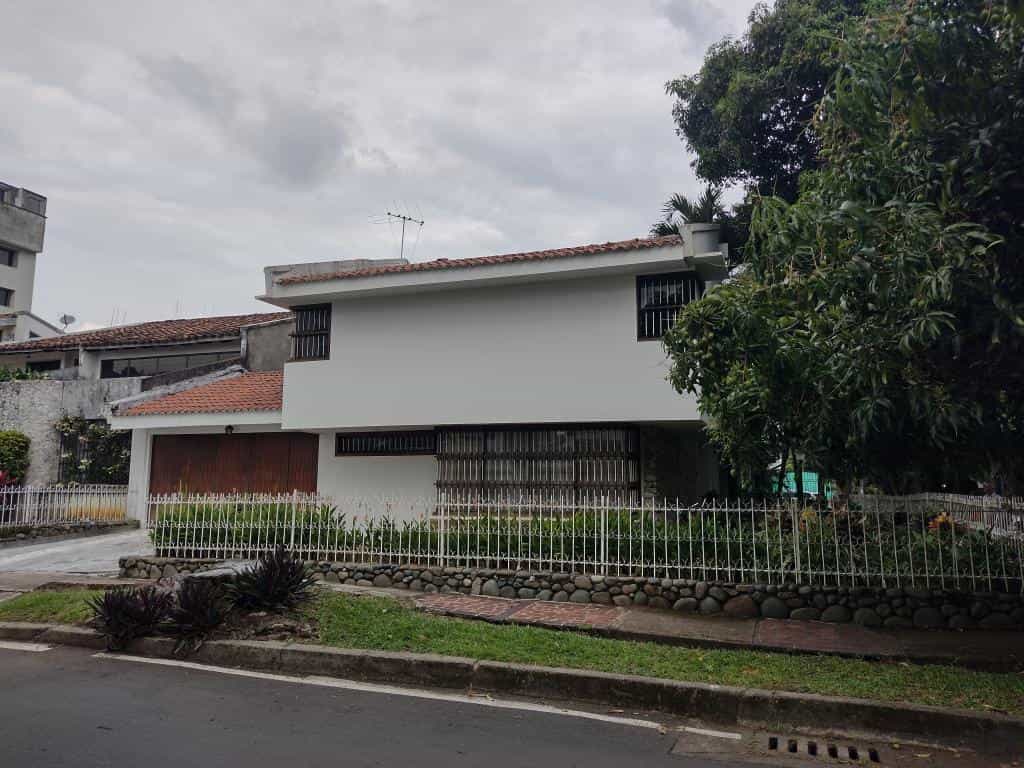 Huis in Ciudad Jardin, Valle del Cauca 10080975