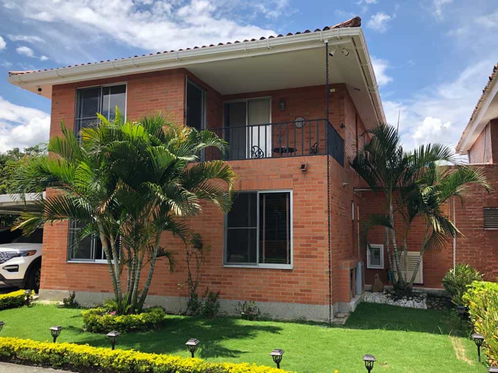 σπίτι σε Ελ Ασομπρίτο, Valle del Cauca 10081022