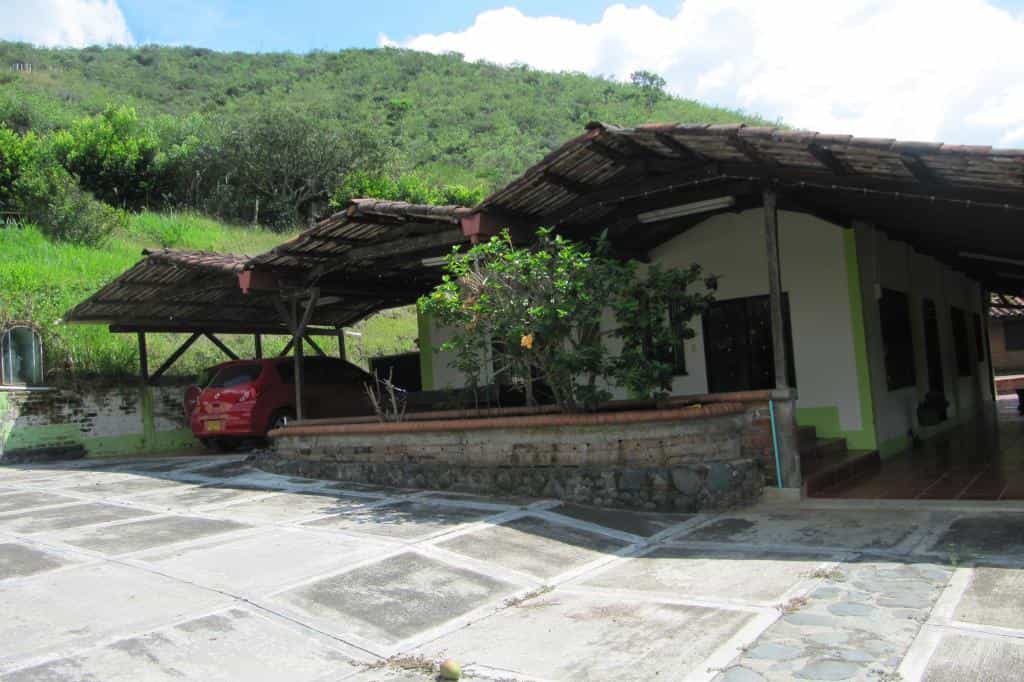 Rumah di Carmen de Viboral, Antioquia 10081041