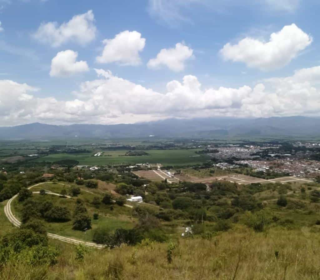 土地 在 Guadalajara de Buga,  10081056