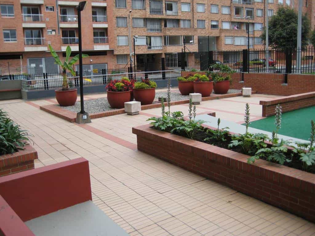 Condominium in Bogota,  10081070