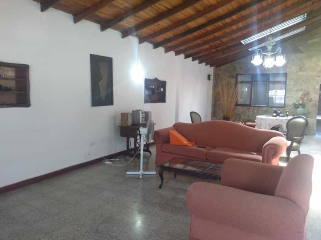 Talo sisään Aguablanca, Valle del Cauca 10081124