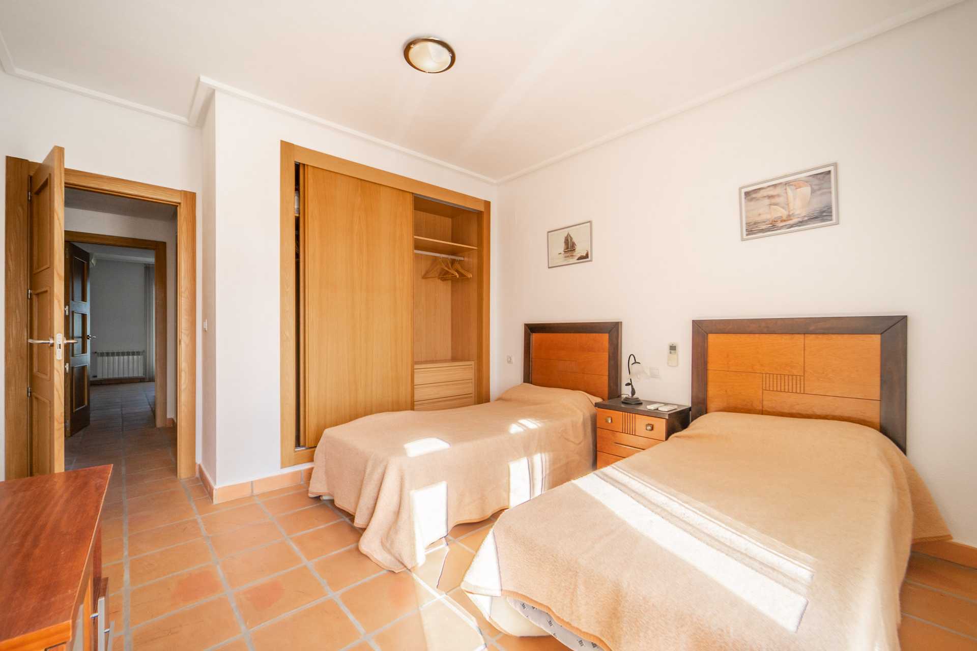 Condominium in La Torre Golf Resort, Murcia 10081303